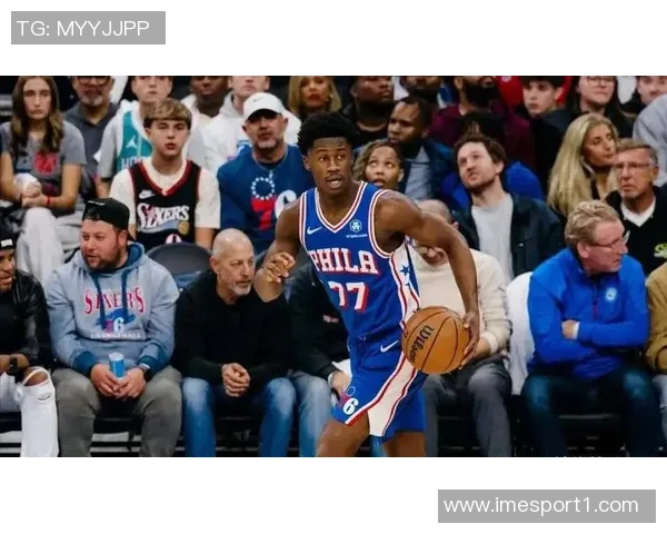 埃奇库姆首秀表现惊艳砍下34分与名宿齐名赢得队友认可